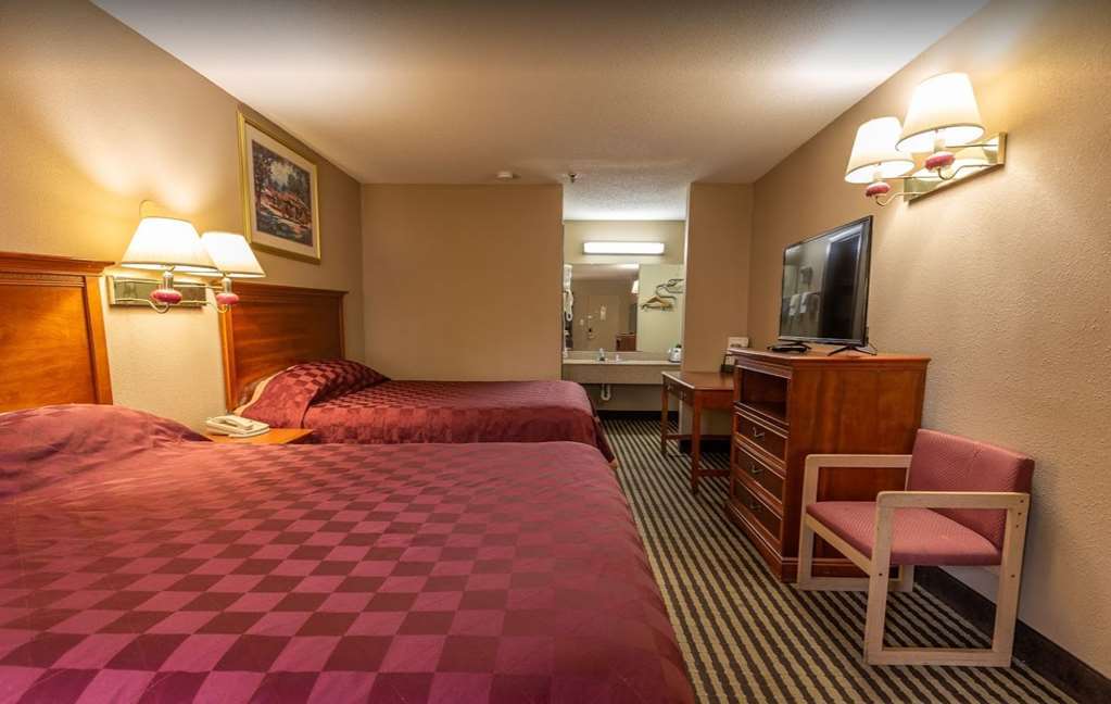 America'S Best Inn & Suites Eureka Room photo